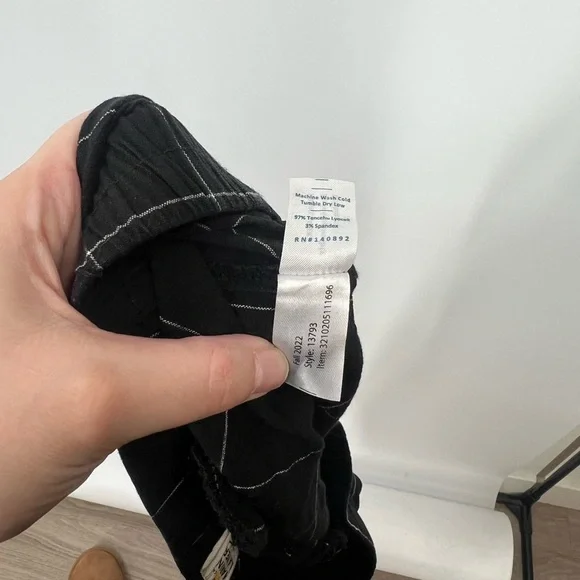 Marine Layer Allison Pants Windowpane Cropped - Picture 6 of 6